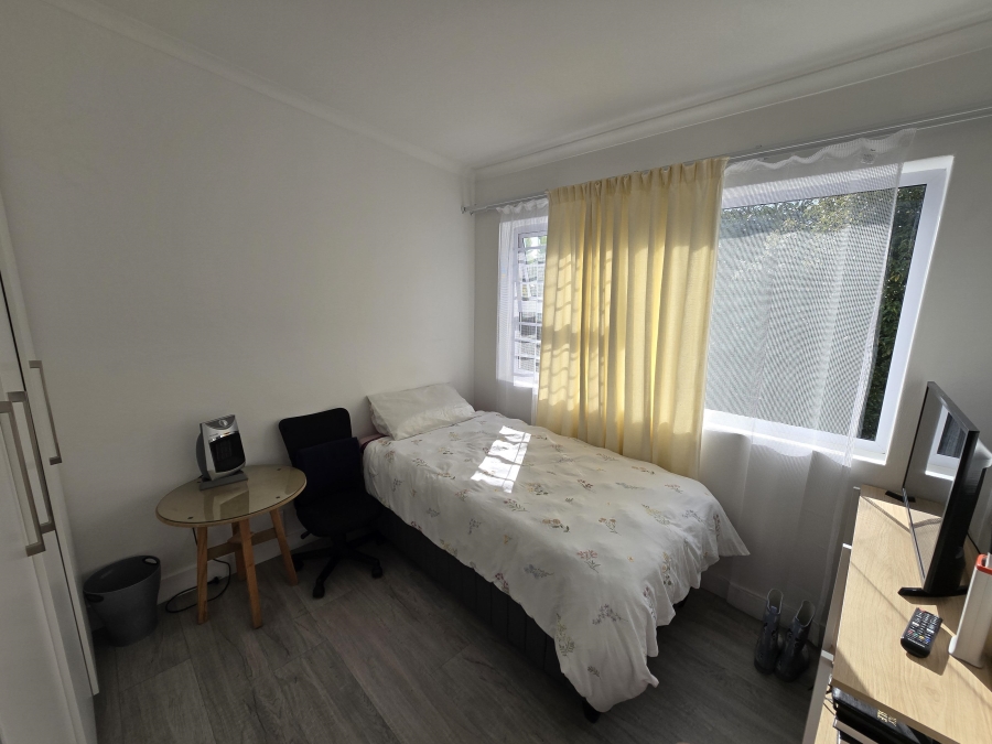To Let 3 Bedroom Property for Rent in Protea Valley Western Cape